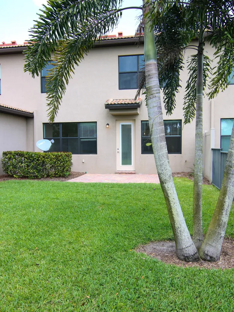 8333 Rearing Lane Lake Worth FL 33467