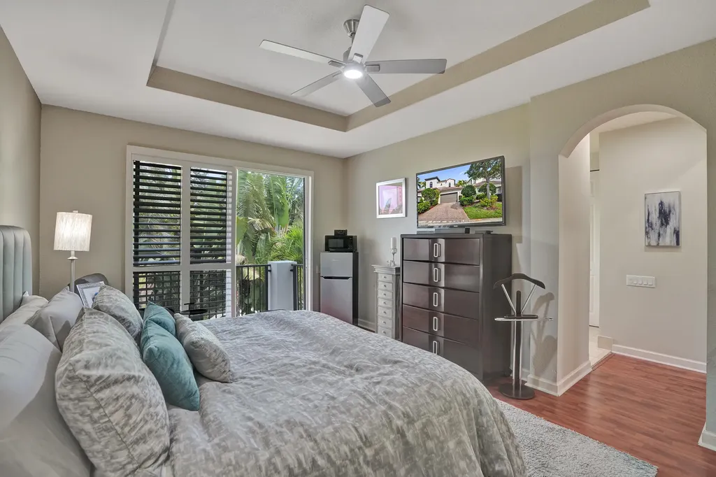 824 Spinnaker Drive E Hollywood FL 33019