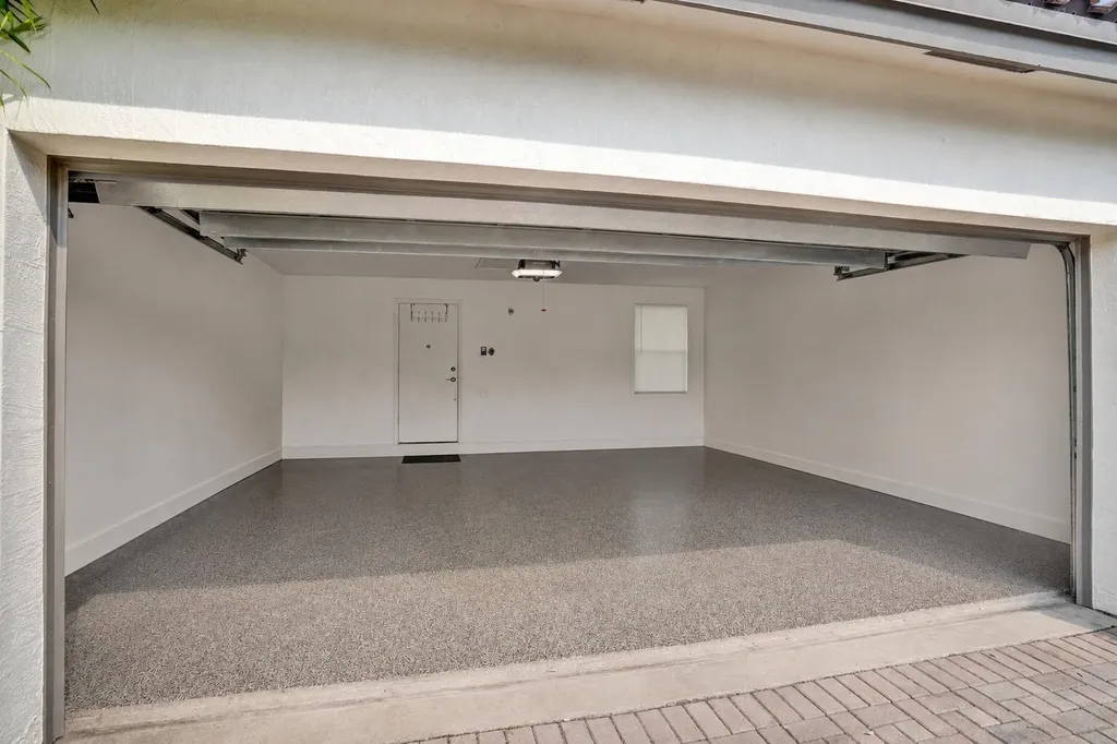 824 Spinnaker Drive E Hollywood FL 33019