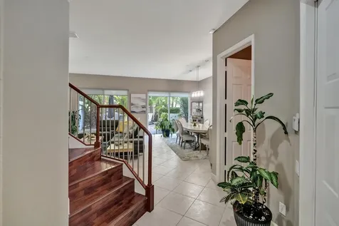 824 Spinnaker Drive E Hollywood FL 33019