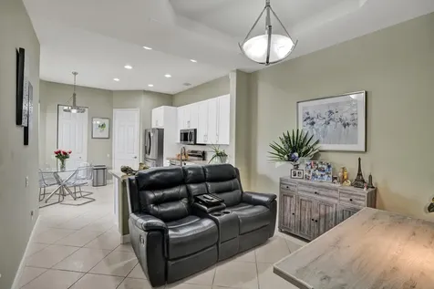 824 Spinnaker Drive E Hollywood FL 33019
