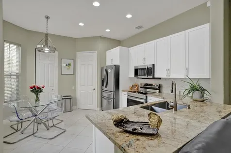 824 Spinnaker Drive E Hollywood FL 33019