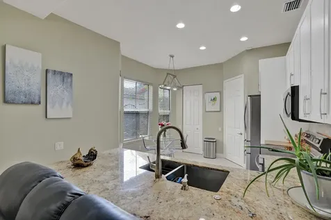 824 Spinnaker Drive E Hollywood FL 33019