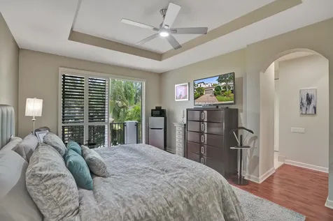 824 Spinnaker Drive E Hollywood FL 33019