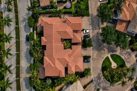 824 Spinnaker Drive E Hollywood FL 33019