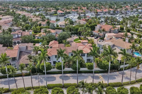 824 Spinnaker Drive E Hollywood FL 33019