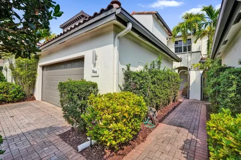 824 Spinnaker Drive E Hollywood FL 33019