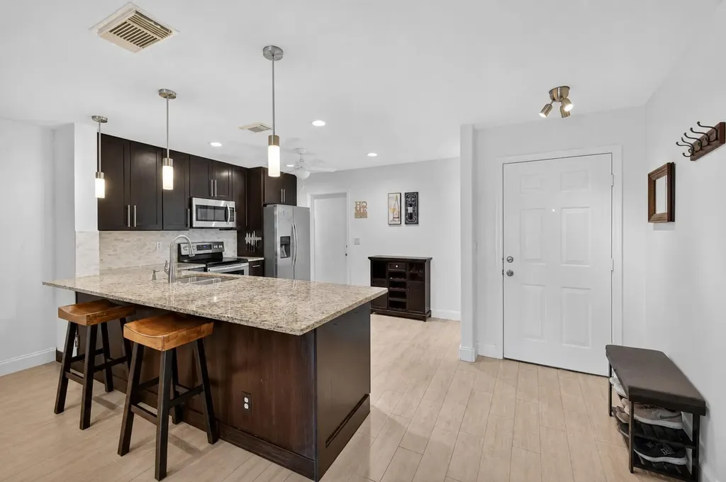 1039 Arezzo Circle Boynton Beach FL 33436