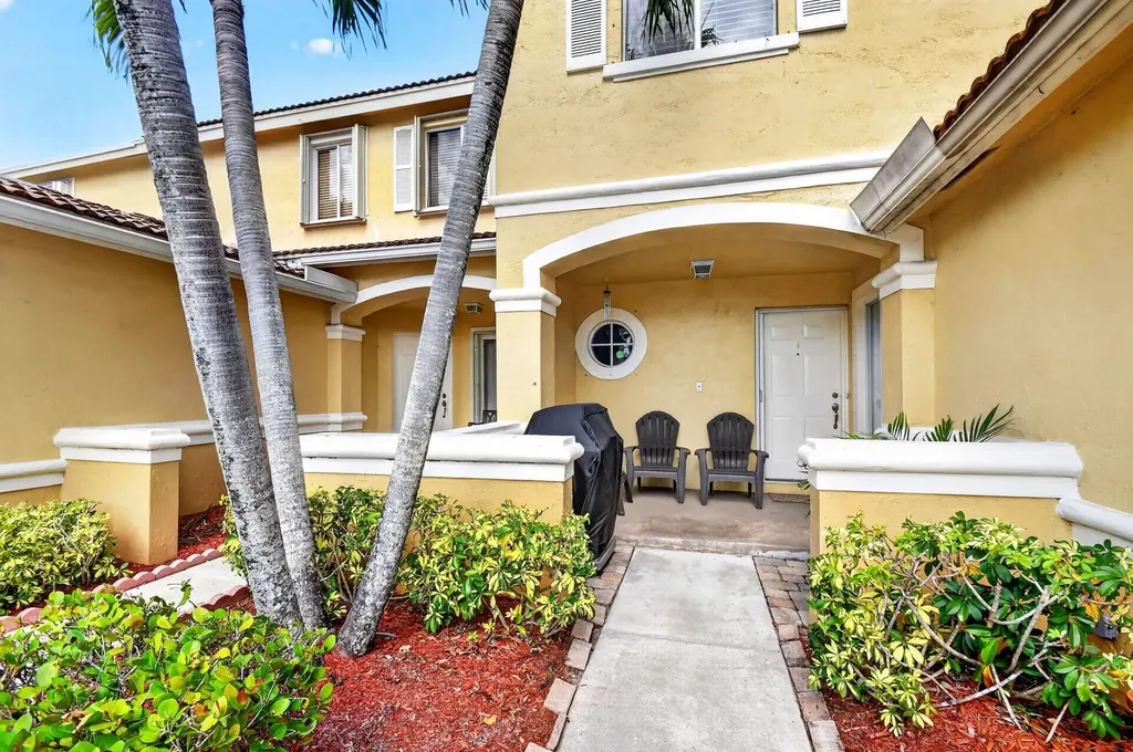 1039 Arezzo Circle Boynton Beach FL 33436