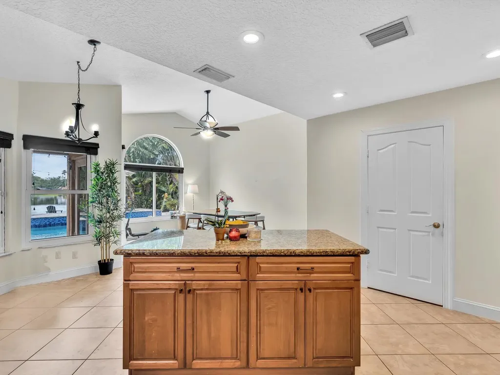 10310 Santiago Street Cooper City FL 33026