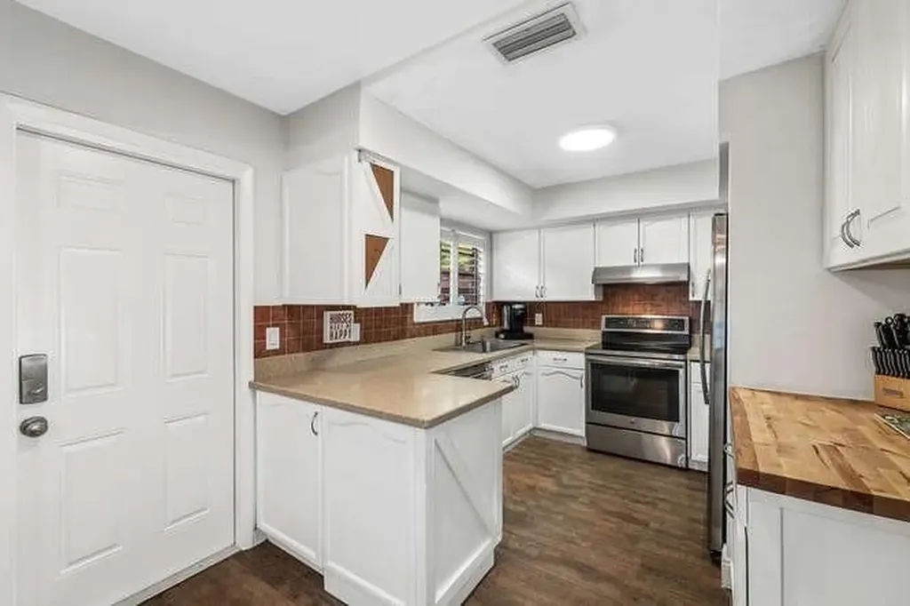 1960 Derby Trail Wellington FL 33414