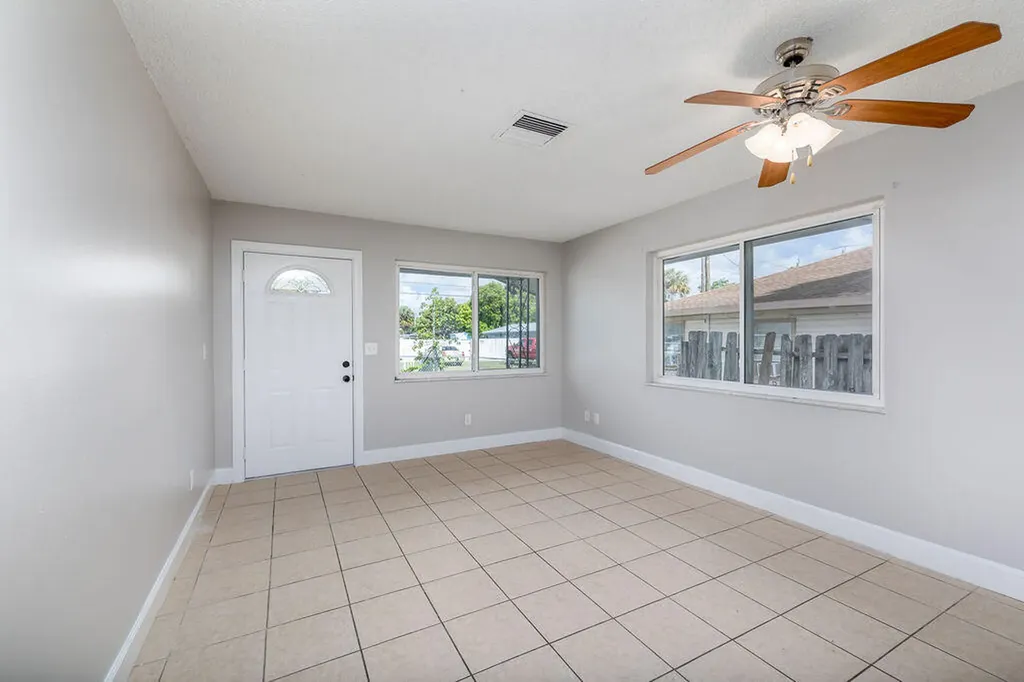917 SE Nassau Avenue Stuart FL 34994
