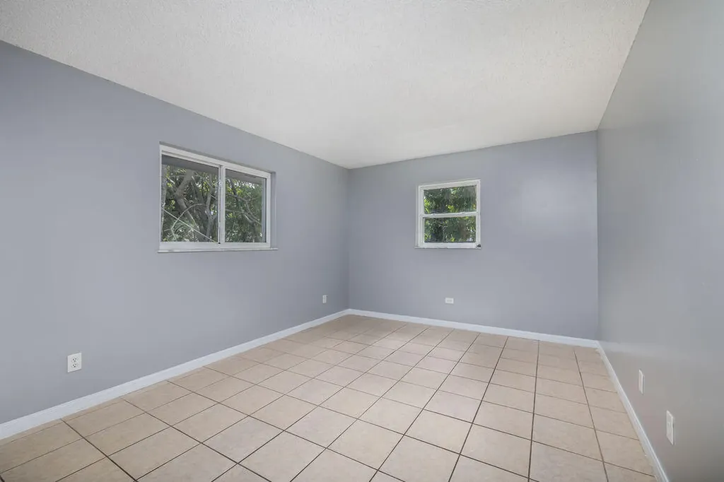 917 SE Nassau Avenue Stuart FL 34994