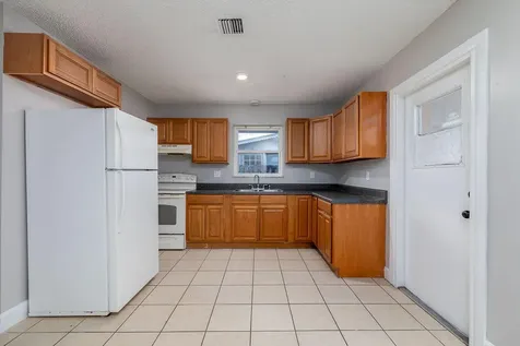 917 SE Nassau Avenue Stuart FL 34994