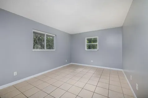 917 SE Nassau Avenue Stuart FL 34994