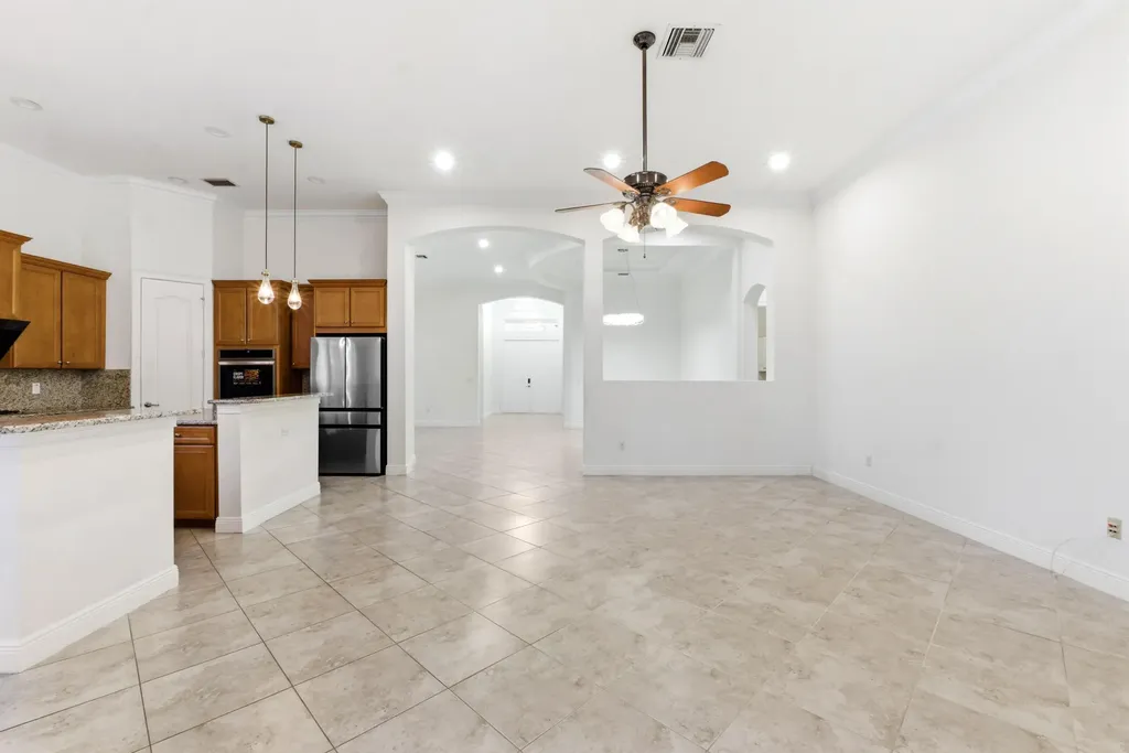 9871 Lakeview Lane Parkland FL 33076