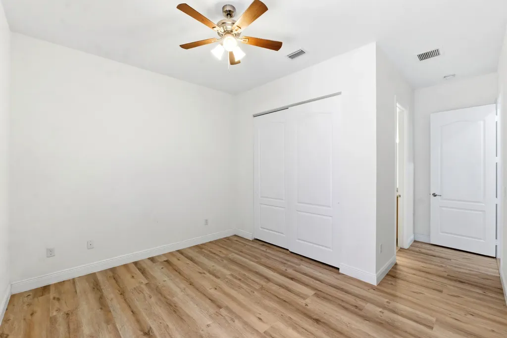 9871 Lakeview Lane Parkland FL 33076