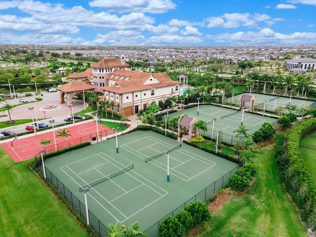 9871 Lakeview Lane Parkland FL 33076