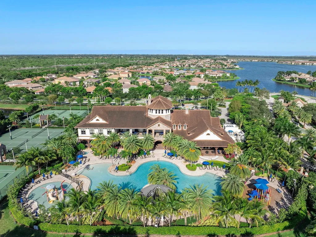 9871 Lakeview Lane Parkland FL 33076
