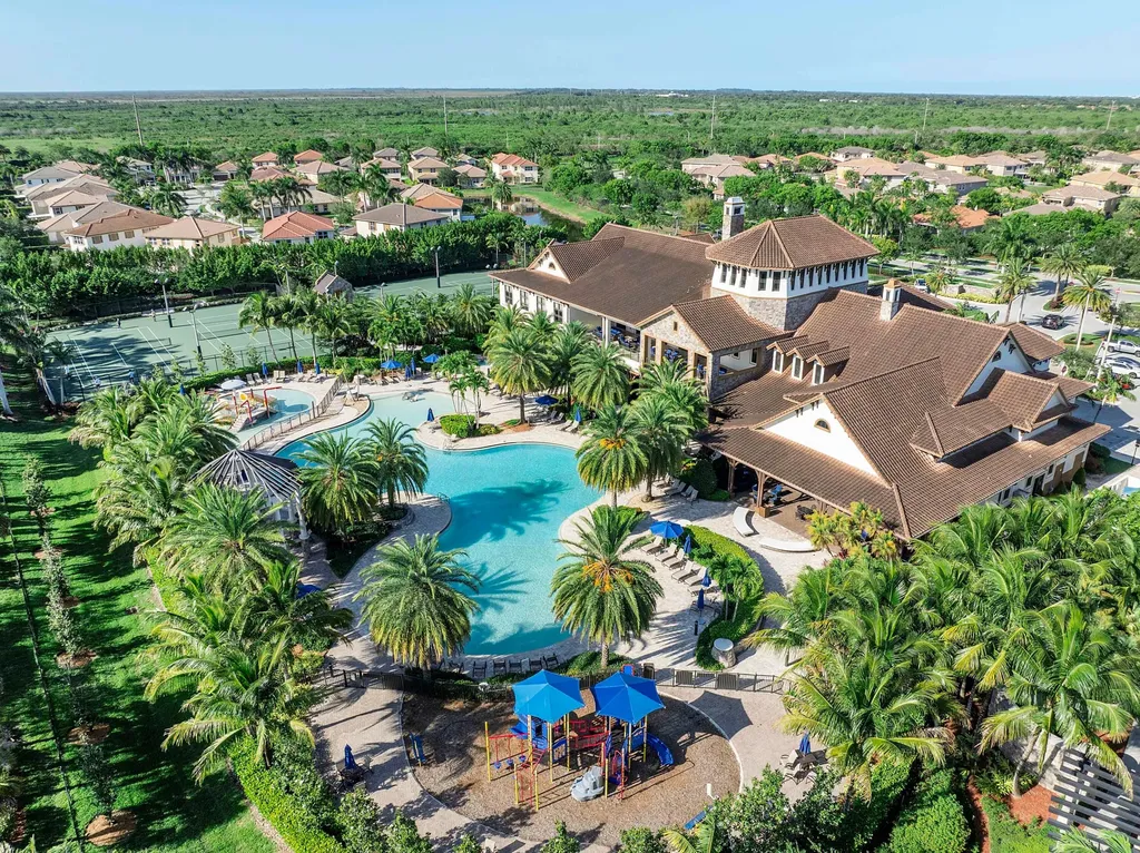 9871 Lakeview Lane Parkland FL 33076