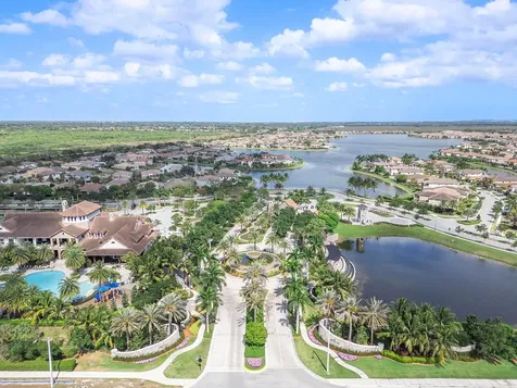 9871 Lakeview Lane Parkland FL 33076