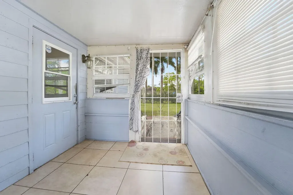 6929 N 120th Avenue Avenue N The Acreage FL 33412