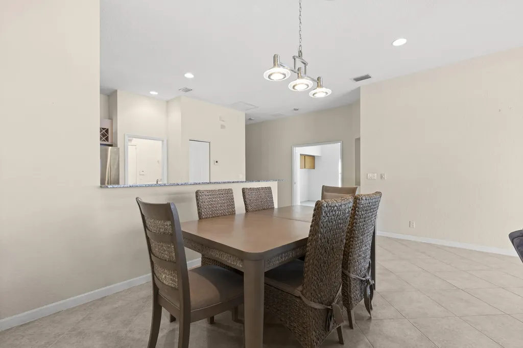 154 Berenger Walk Royal Palm Beach FL 33414