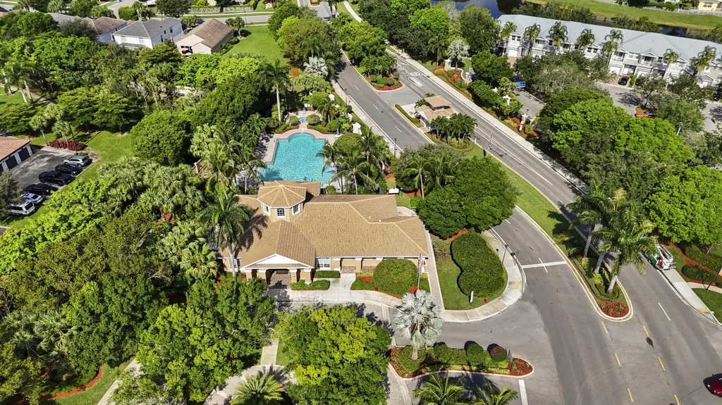 154 Berenger Walk Royal Palm Beach FL 33414