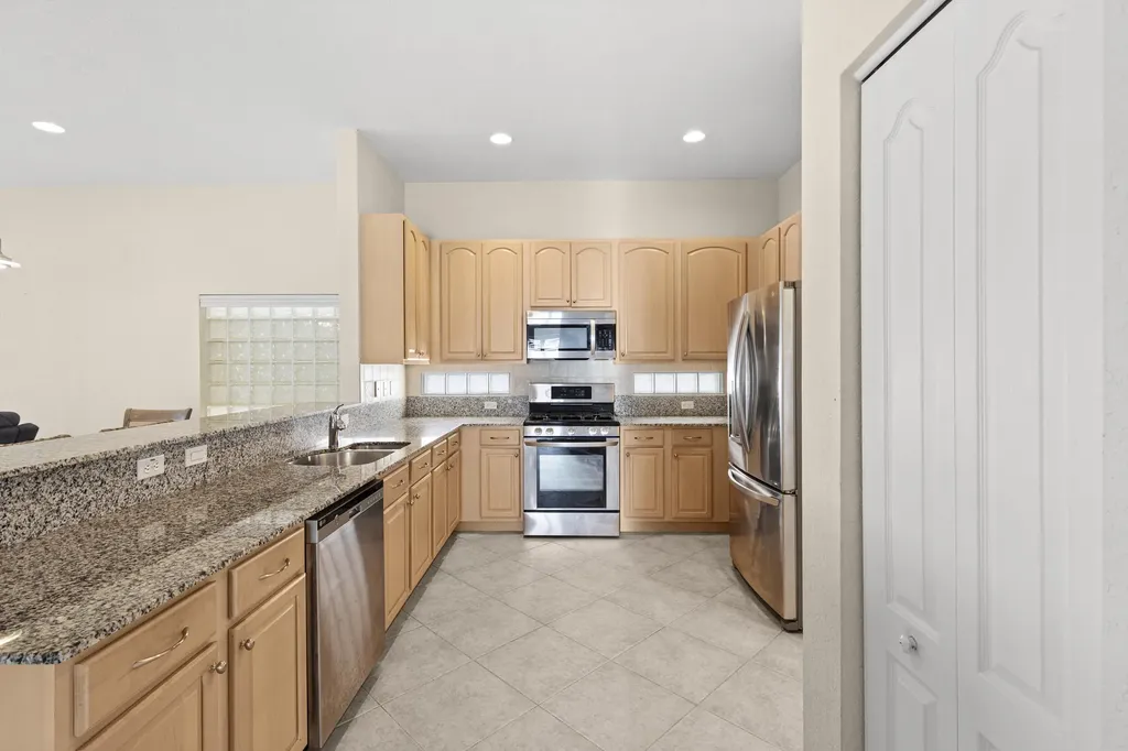 154 Berenger Walk Royal Palm Beach FL 33414