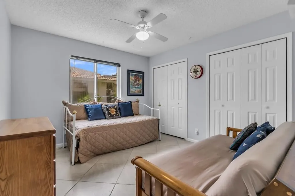 895 NW 110th Lane Coral Springs FL 33071