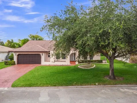 895 NW 110th Lane Coral Springs FL 33071