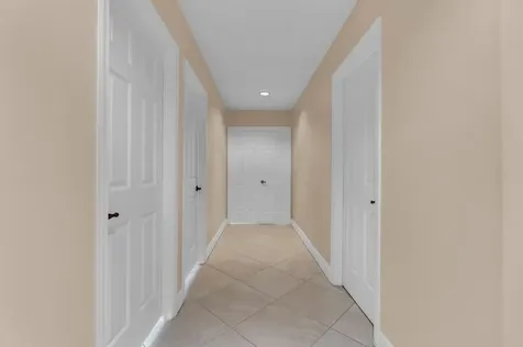 895 NW 110th Lane Coral Springs FL 33071