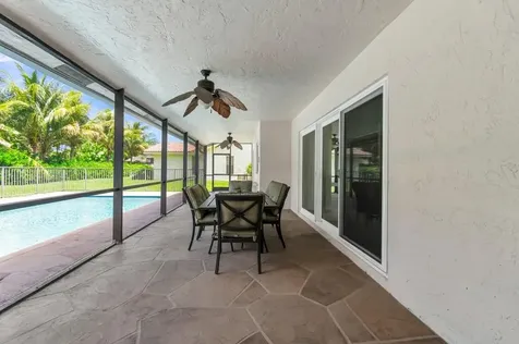 895 NW 110th Lane Coral Springs FL 33071