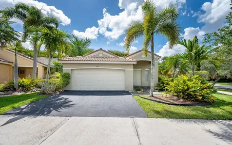 1252 Sabal Trail Weston FL 33327