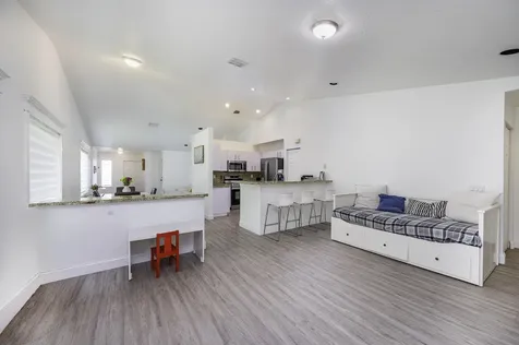 1252 Sabal Trail Weston FL 33327