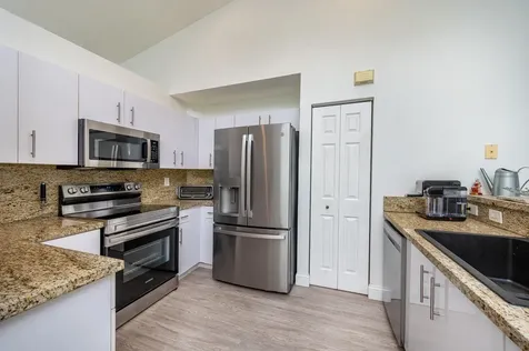 1252 Sabal Trail Weston FL 33327