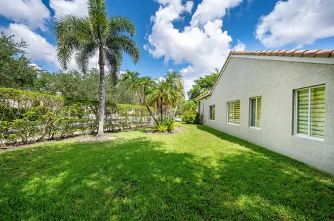 1252 Sabal Trail Weston FL 33327