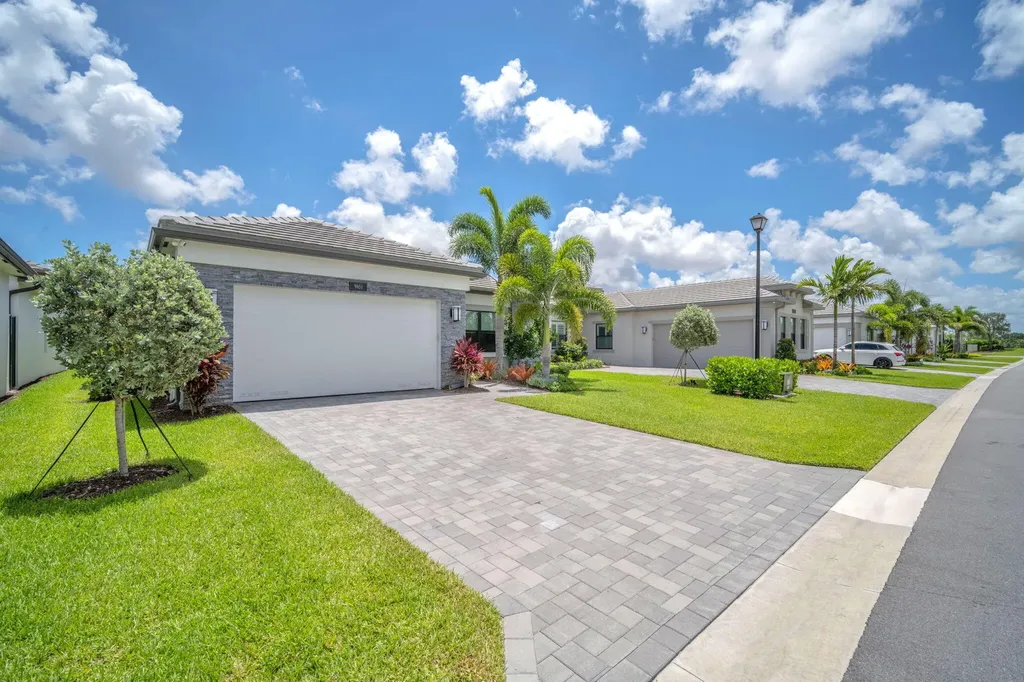 9651 Spruce Woods Drive Boynton Beach FL 33473