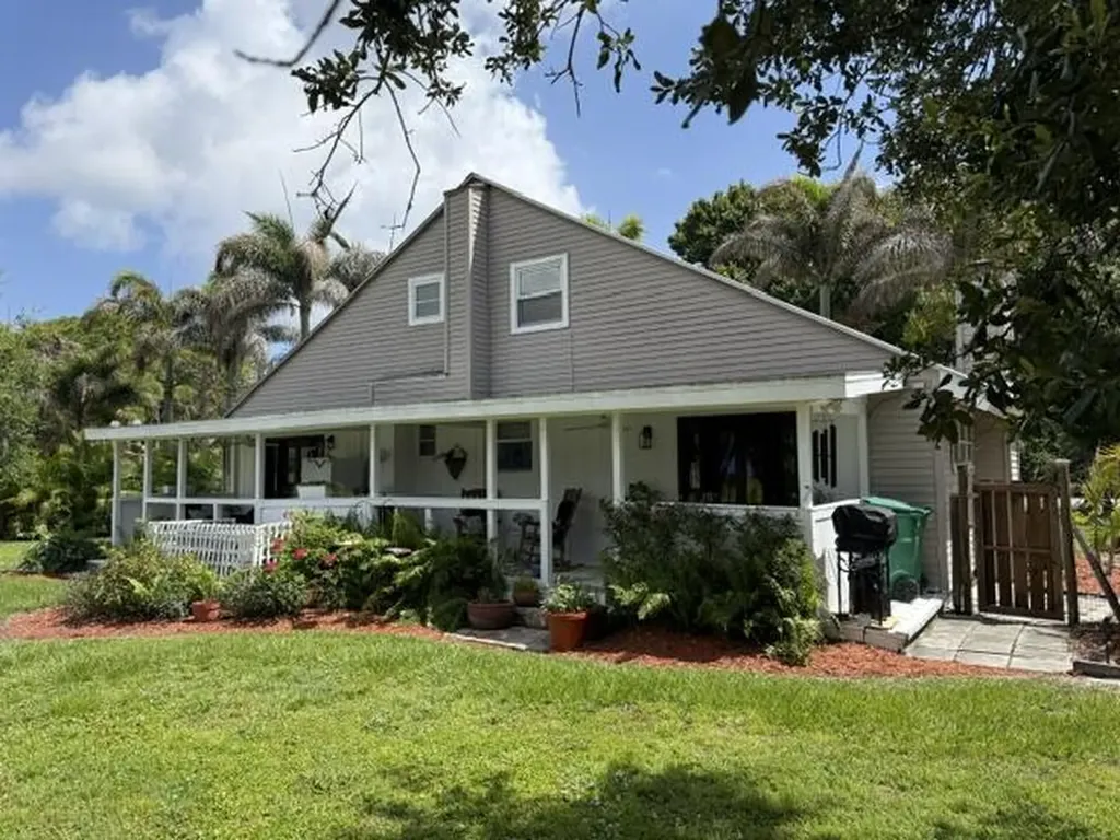 709 Savannah Street Fort Pierce FL 34982