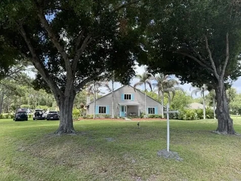709 Savannah Street Fort Pierce FL 34982