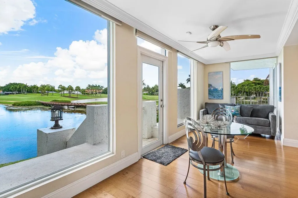 7369 Orangewood Lane Boca Raton FL 33433