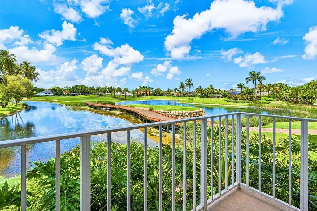 7369 Orangewood Lane Boca Raton FL 33433