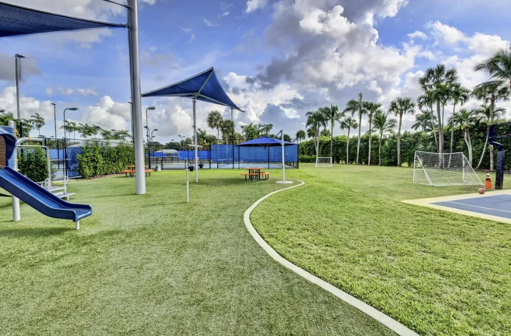 7369 Orangewood Lane Boca Raton FL 33433