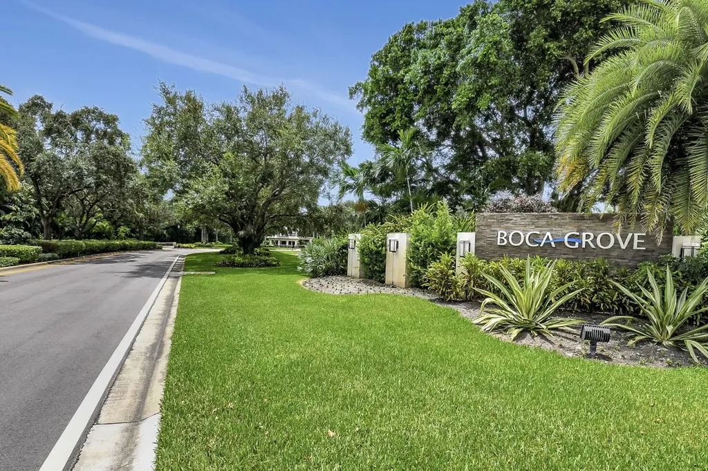 7369 Orangewood Lane Boca Raton FL 33433
