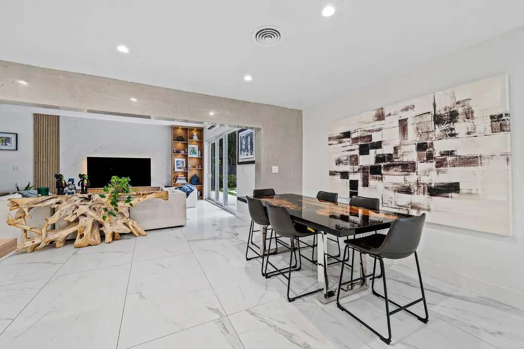 5920 NE 21st Road Fort Lauderdale FL 33308