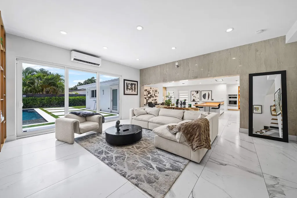 5920 NE 21st Road Fort Lauderdale FL 33308