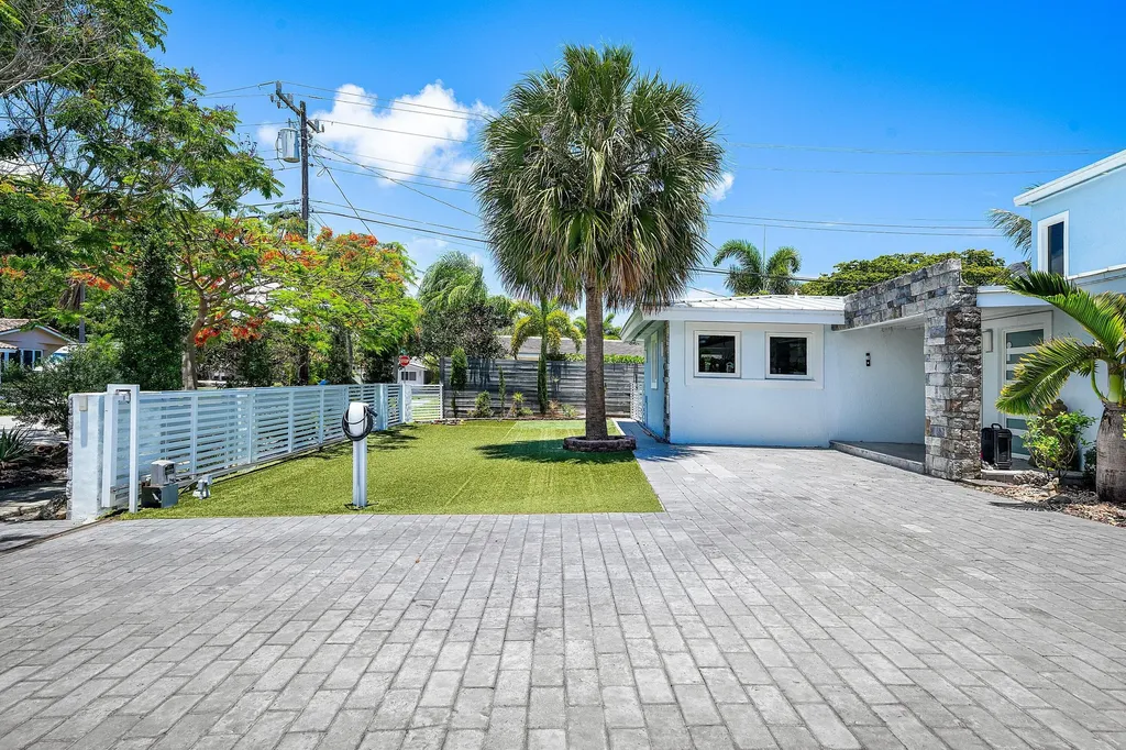 5920 NE 21st Road Fort Lauderdale FL 33308