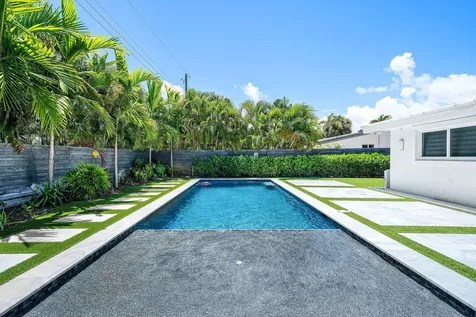 5920 NE 21st Road Fort Lauderdale FL 33308