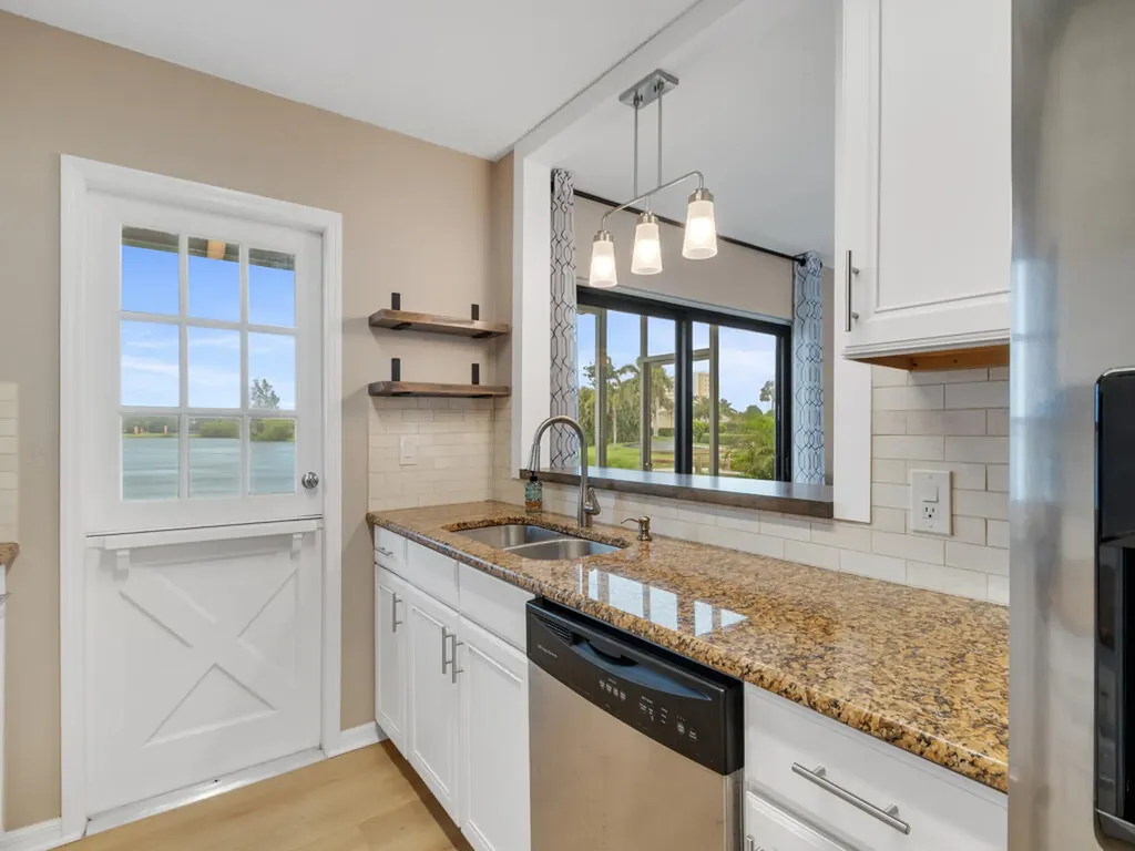 3206 S Lakeview Circle Fort Pierce FL 34949