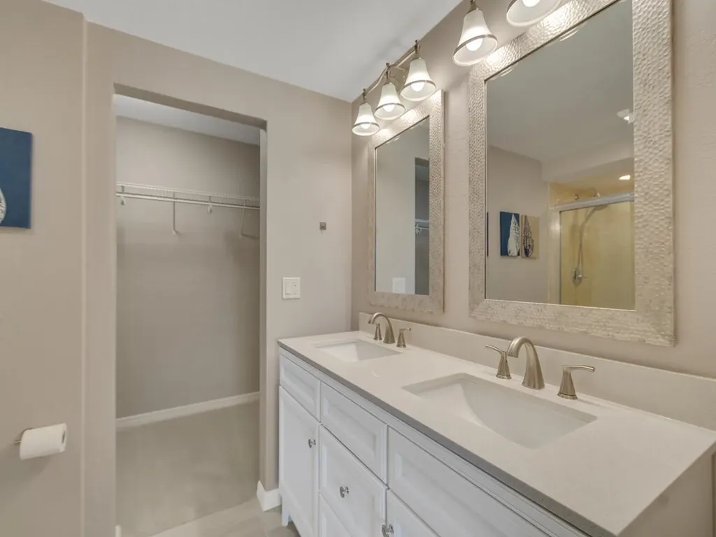 3206 S Lakeview Circle Fort Pierce FL 34949